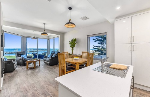 Rivoli Bay Apartment | Bonnies of Beachport