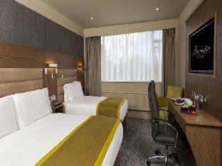 Whitehall Hotel | Bonnington Hotel & Leisure Centre