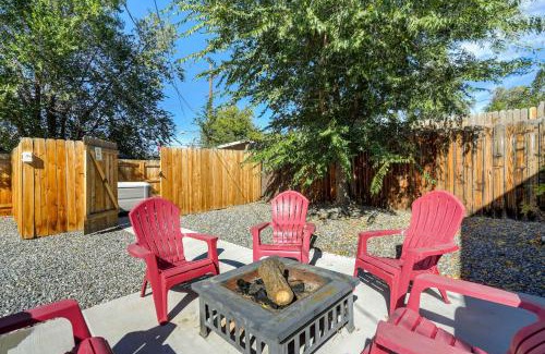 Central Colorado Springs Apartment | Bonny Adventure Downtown w Hot Tub & Fire Pit