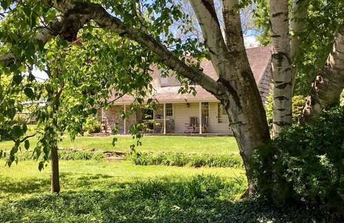 New Paltz House | Bontecou Farm sited on a bluff overlooking the Wallkill River