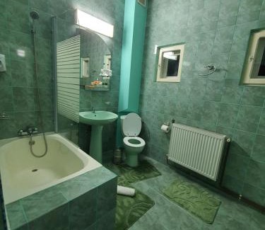 Tirgu Jiu House | Bonton Rooms