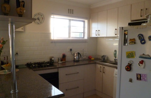 Beacon Bay Apartment | BONZA BAY -Lovely Upmarket Penthouse Apartment Holiday Home
