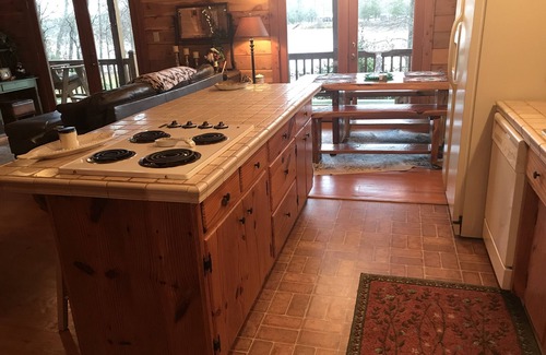 Panola Cabin | BOOK 4 ALABAMA FOOTBALL GAMES/AMAZING TWO STORY LOG CABIN/NEAR TOMBIGBEE RIVER
