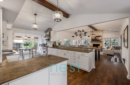 Westview On Lake Austin House | *Book 4, Get 3 Free – Stay 7 Nights, Pay for 4!*