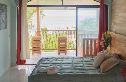 Playa Hermosa Hotel | Book a Beachfront Hotel in Paradise all to Yourself! WaveFront BnB