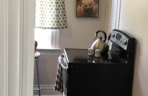 New Albany House | Book a date on State Street