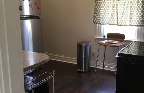New Albany House | Book a date on State Street