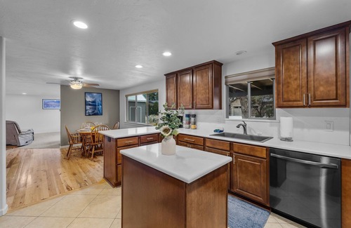 Southeast Bend Condo | Book both units for two separate living areas together. Offering a total of 4 be