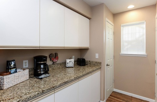 Branson Condo | Book Fall dates now! Cozy. 2nd bath update! Master spa shower!