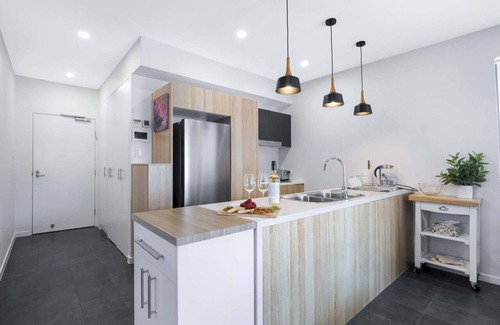 Kangaroo Point Apartment | Book for Brisbane Festival - WiFi, Wine, Cafes