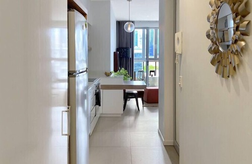South Brisbane Apartment | Book for Brisbane Festival in heart of South Bris!