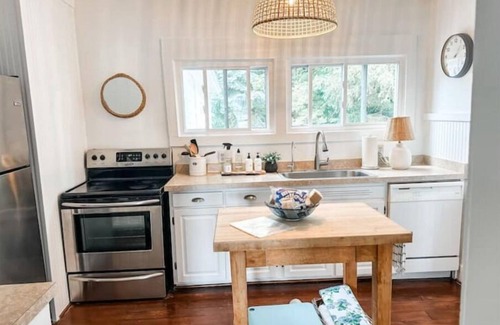 Naples House | Book for Fall and Summer 2026 Now- Serene Cove on Canandaigua Lake Amazing Porch