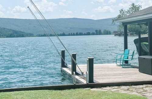 Naples House | Book for Fall and Summer 2026 Now- Serene Cove on Canandaigua Lake Amazing Porch