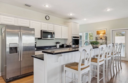 Indian Pass House | Book for Fall! Private Pool! Fenced Yard! Porches with Gulf Views! Shuffleboard!