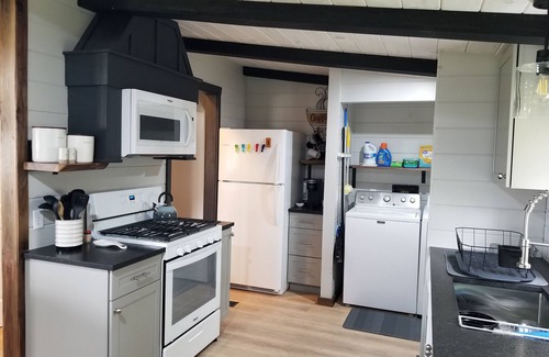 Bradford House | Book for summer fun at Eagles Cove on Lamoka ! Lake steps away