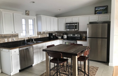 Misquamicut Condo | Book now for Summer 2025! Great Location! Beach Parking Pass!