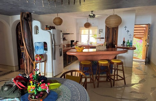 Ixtapa - Zihuatanejo Condo | Book now for the fall! Barefoot elegance. Views. Terrace. Casa Que Ve al Mar.