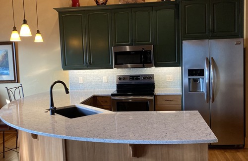 Cashiers House | BOOK NOW: SPECIAL PROMOTION for October Monthly Rental - 30% OFF. DON'T MISS OUT