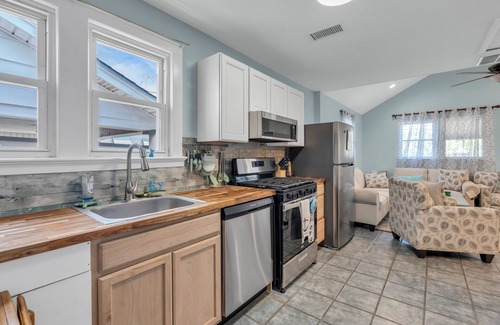 Ocean Grove House | Book two weeks for 2000 all winter long sept 15-may 15