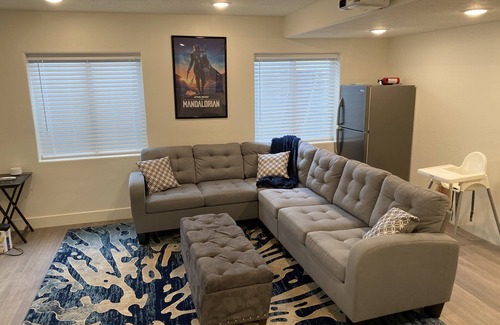 Vineyard House | Book with Confidence! Fun Family home near BYU, UVU & Mountains!