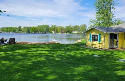 Quincy Cottage | Book your 2025 Summer Dates Now! -Pontoon for Rent-
