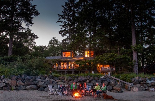 Tofino Apartment | Book your beachfront holiday on Chesterman Beach today!