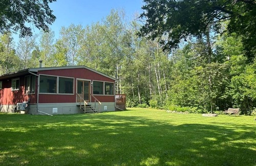 Hillside Beach Cottage | Book your summer adventure now in Hillside Beach