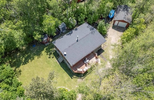 Hillside Beach Cottage | Book your summer adventure now in Hillside Beach