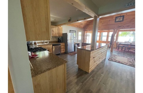 Le Roy Cottage | Book your vacation getaway!