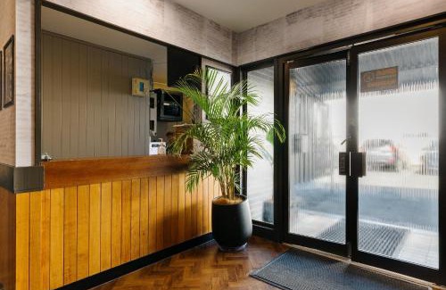 West Mackay Hotel | Boomerang Hotel