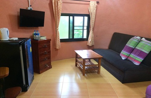 Nong Nam Daeng Hotel | Boonto Town