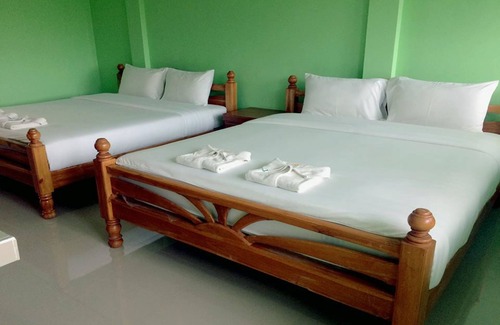 Nong Nam Daeng Hotel | Boonto Town