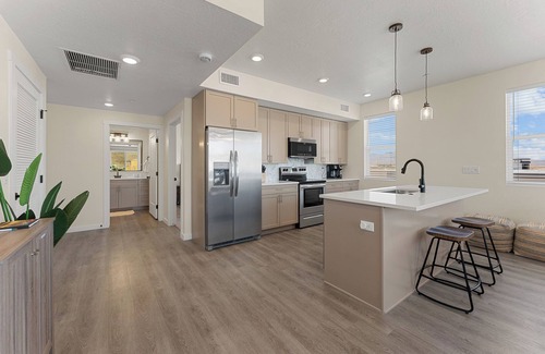 St. George Condo | Boots at Kat's: Desert Color Lagoon + Beaches