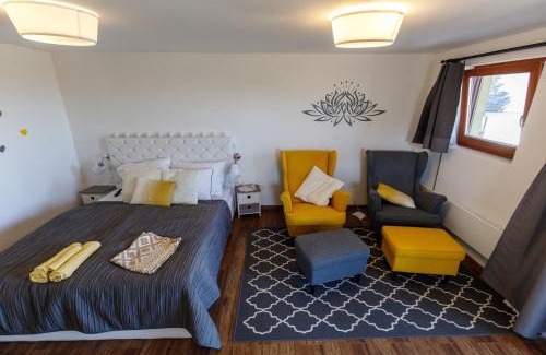 Pazmand House | Borárium Vendégházak - Zen-gő Ház