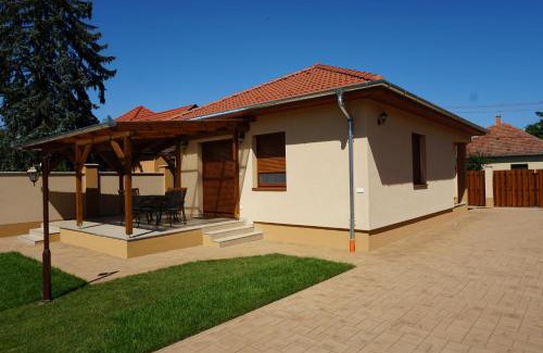 Szentes Apartment | Boróka 2 Vendégház