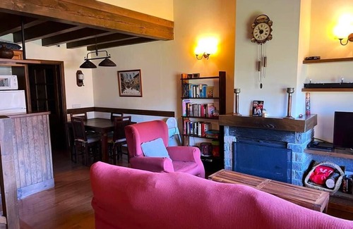 Pedra House | BOR lll - 6PAX - Three Bedroom House, Sleeps 6