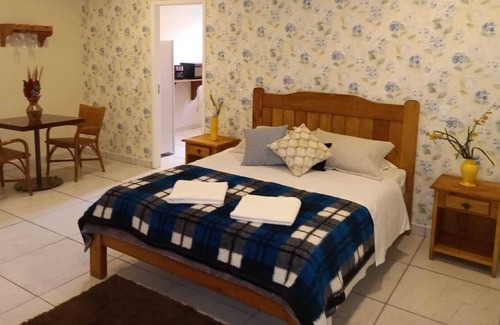 Sao Bento do Sapucai Apartment | Bora Bora Accommodation - Master Suite