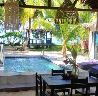 Nosy Boraha Villa | BORAHA BEACH LODGE lodge de plage avec PISCINE PRIVEE, cuisine, salon, télévision, wifi, coffre, ménage, gardien