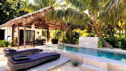 Nosy Boraha Villa | BORAHA BEACH LODGE lodge de plage avec PISCINE PRIVEE, cuisine, salon, télévision, wifi, coffre, ménage, gardien