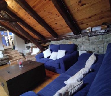Borau House | BORAU - Casa 150m2 con JARDÍN Y BARBACOA