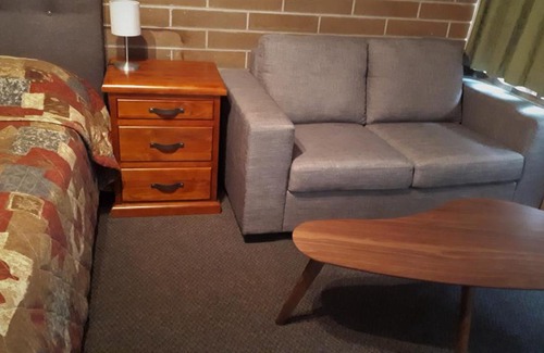 Tatiara Hotel | Bordertown Motel