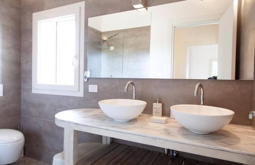 San Giovanni In Marignano Villa | Bordoni Villa Collection - Villa Emilia, Umberto & Felice