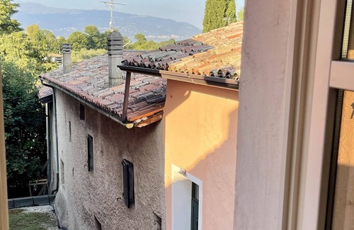 San Felice del Benaco Apartment | Borgo dei Sogni - Luxury Loft at Lake Garda