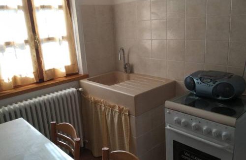Valmozzola Ski Chalet | Borgo Scorza 2