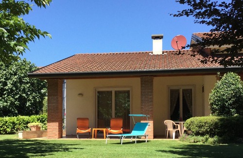 Borgo Ticino Apartment | Borgo Ticino: LAKE MAGGIORE - STRESA -ARONA - MILANO House with garden