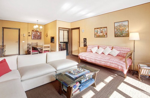 Santa Lucia Apartment | "Bormio 1" apartment with shared garden and a breathtaking view from the large balcony