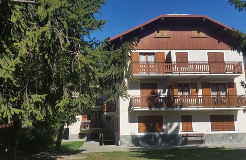 Bormio Apartment | Bormio: luxury apartment in front of the 2000 cable car building.