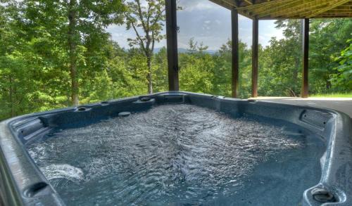 Foxfire Estates House | Born In The Rockies - Cuddleup