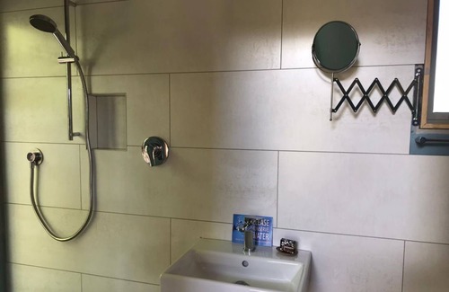 Tryphena Ski Chalet | Borneo Bungalow