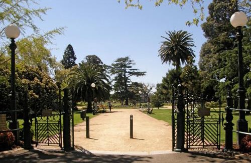 Eaglehawk Bed & Breakfast | Borough B&B